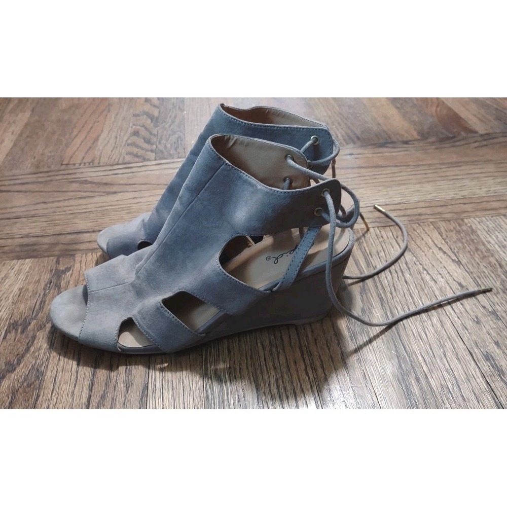 Qupid Gray Faux Suede Lace-Up Peep Toe Wedge Sandals Womens Cutout Heel